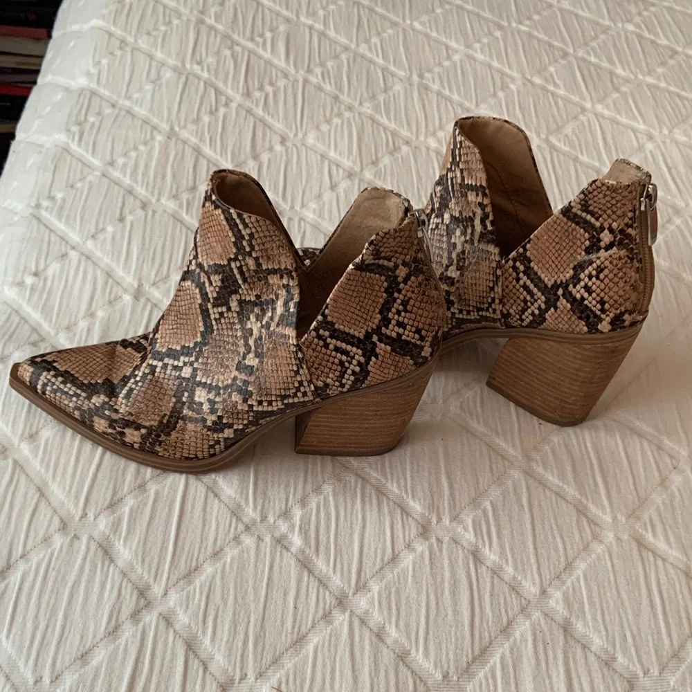 Steve Madden Brown Snakeskin Ankle Booties - Picture 6 of 7
